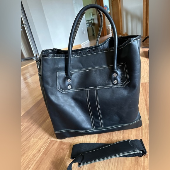 Duluth Trading Sportmans Black Leather Tote - Picture 6 of 16